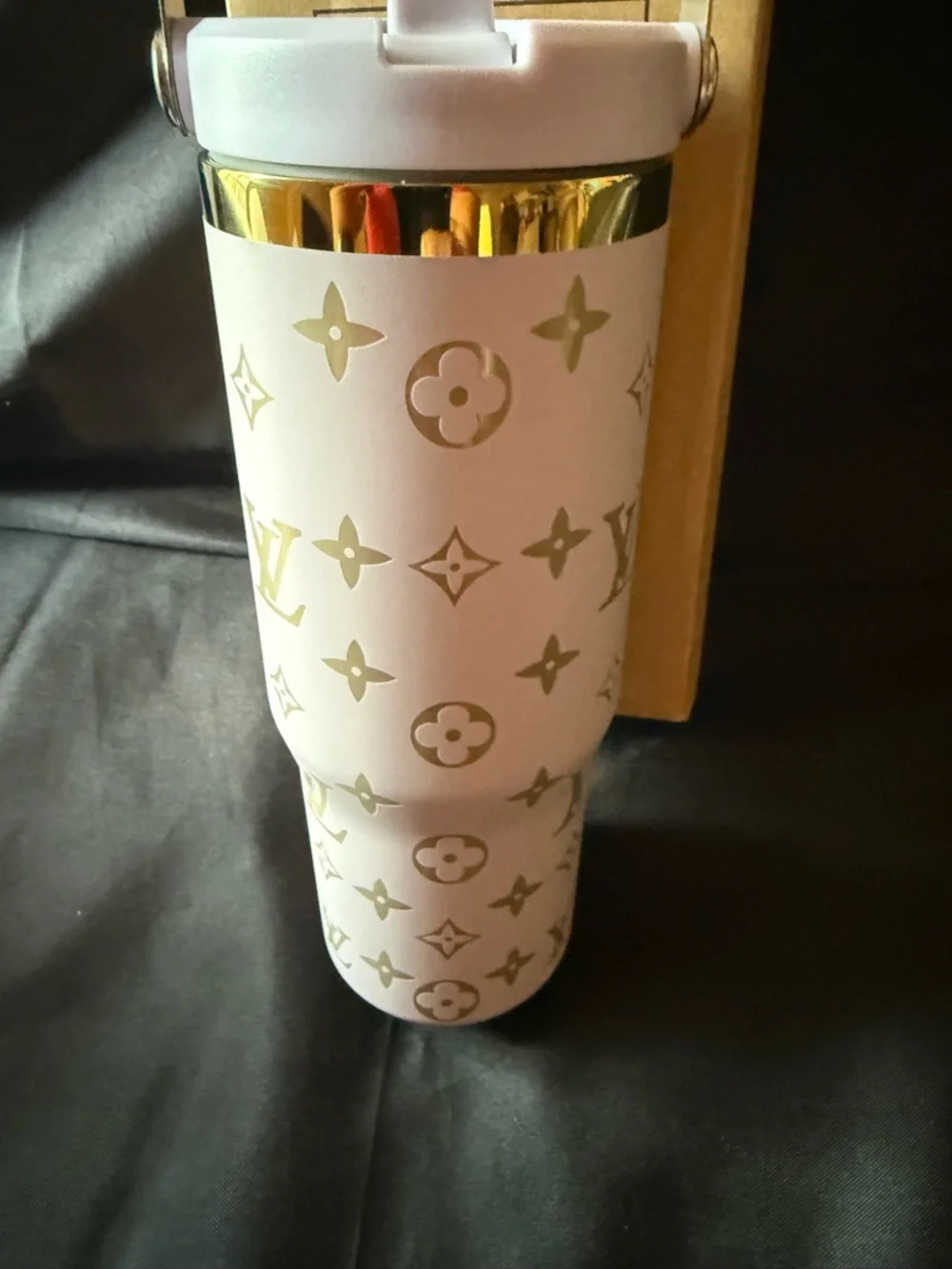 New Stanley 30oz Lavender/ Gold Laser Engraved with Handle and Flip Top - Picture 6 of 7